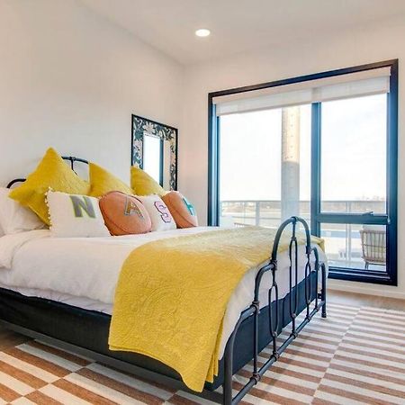 Stylish Downtown Condo W/ Pool & Parking Nashville Buitenkant foto